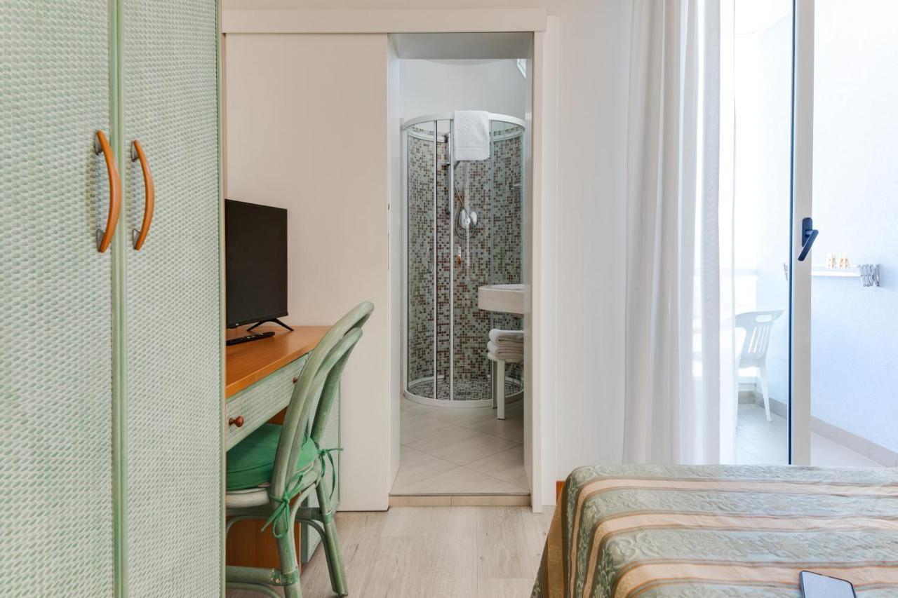 Hotel Cigno D'Oro Riccione Esterno foto