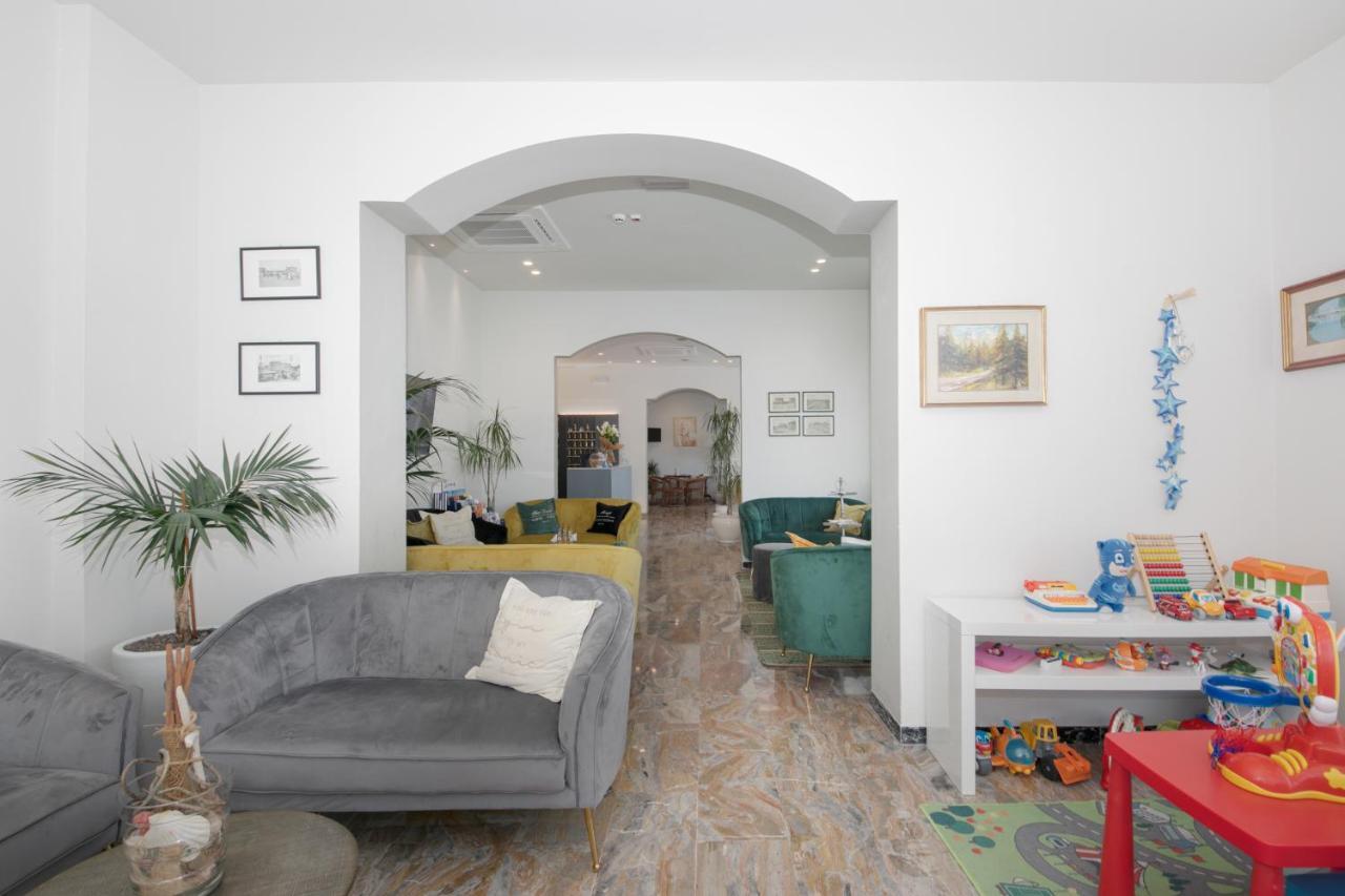 Hotel Cigno D'Oro Riccione Esterno foto