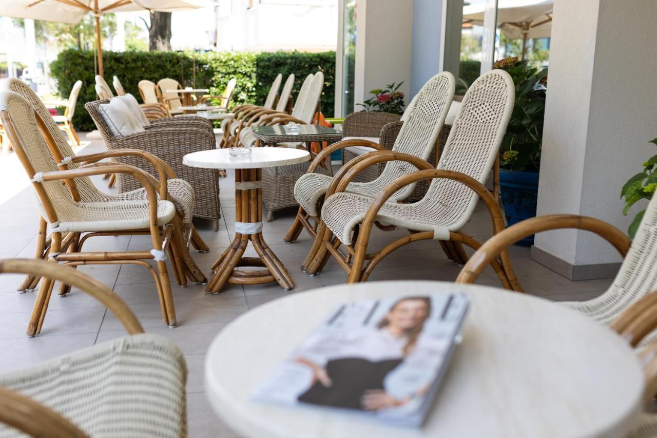 Hotel Cigno D'Oro Riccione Esterno foto