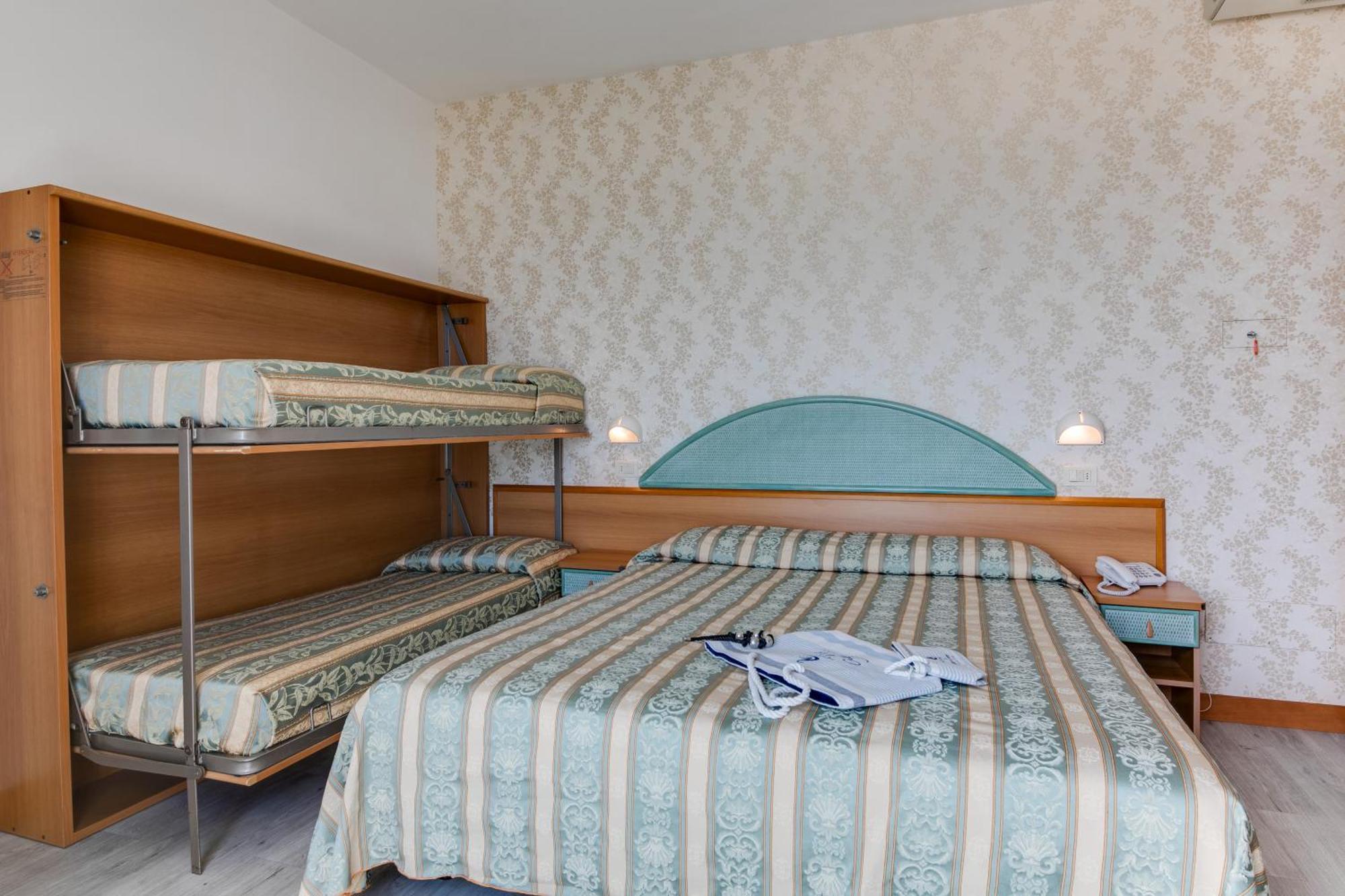 Hotel Cigno D'Oro Riccione Esterno foto