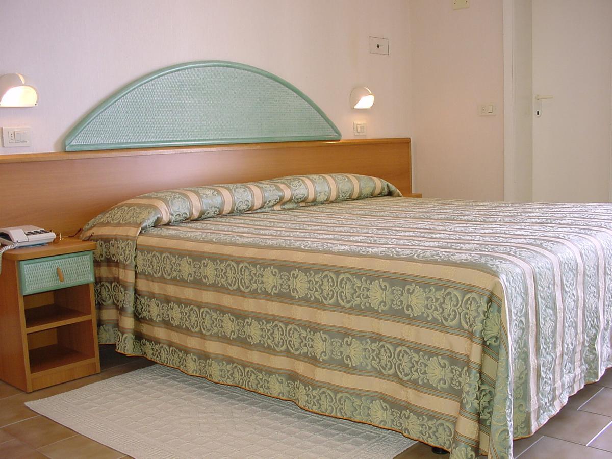 Hotel Cigno D'Oro Riccione Esterno foto